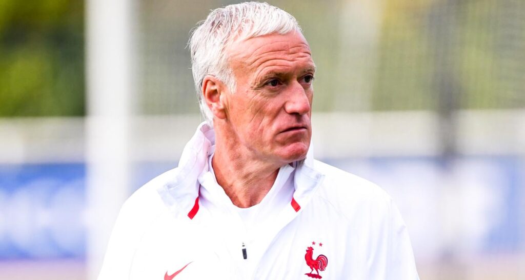 Equipe de France : Endeuillé, Didier Deschamps laisse les Bleus