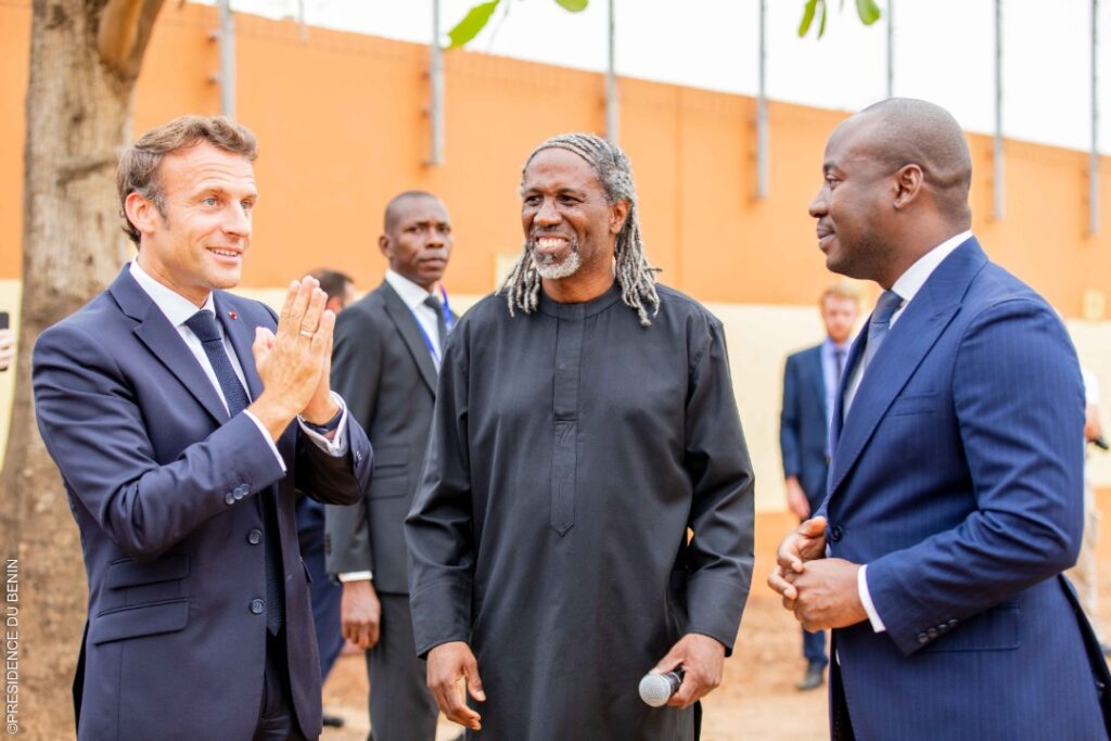 Visite de Macron au Bénin: Homeky expose sa politique sportive.