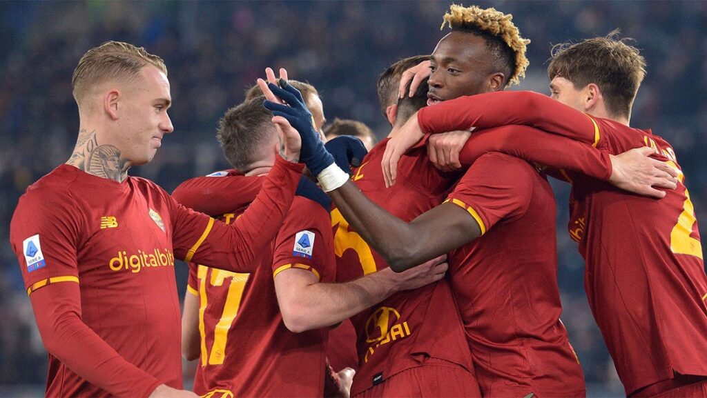 Série A J25: le leader chute, la Roma sur le podium