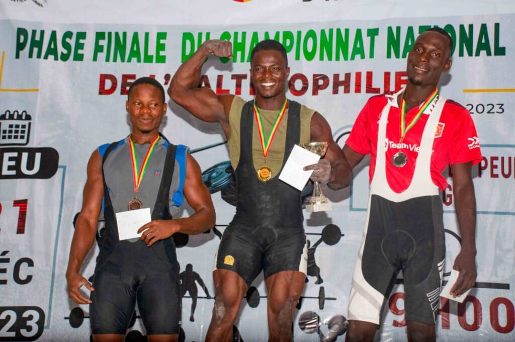 Phase Nationale du Championnat d’haltherophilie 2023 : Gratien GBAGUIDI et son équipe récompensent les meilleurs