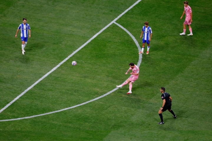 Lionel Messi : la folle stat sur coup-franc