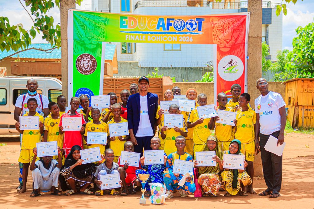 ÉDUCAFOOT AU BÉNIN/AKA BÉNIN : une œuvre exceptionnelle pour les enfants